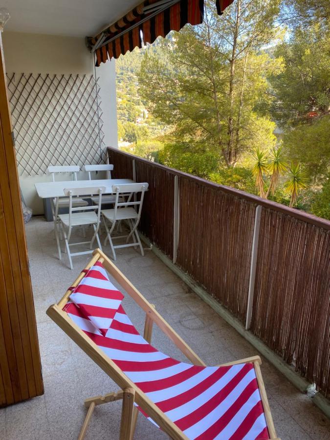 Appartement Le Panoramic - Terrasse Et Parking Cassis Exterior foto